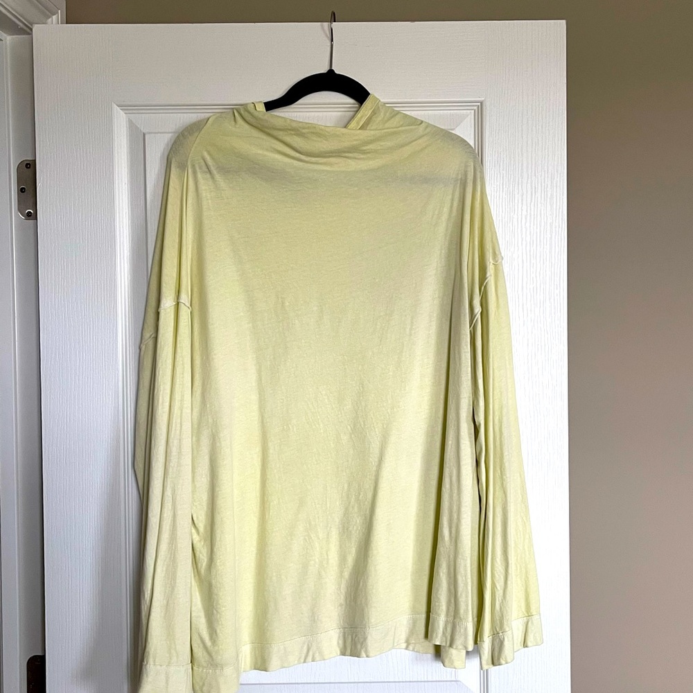 Free People 💎 We the Free bell sleeve top